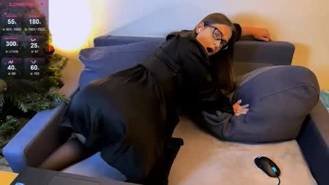 Jade online show from 10.24.25