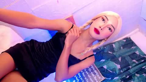 Snapshot of magnifecentcock69_mocah chatting on 01.17.25 Mocah online show from 01.17.25