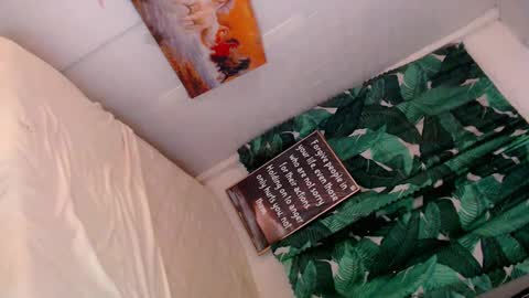 Snapshot of magnifecentcock69_mocah chatting on 01.23.25 Mocah online show from 01.23.25