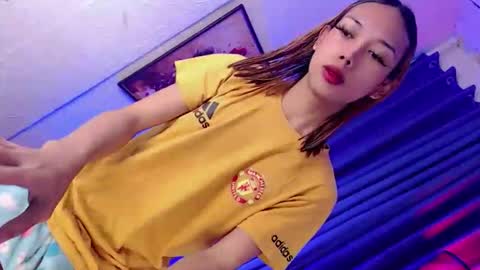 Snapshot of magnifecentcock69_mocah chatting on 10.22.25 Mocah online show from 10.22.25