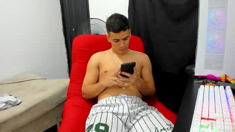 Snapshot of magnificent_star18 chatting on 02.10.26 RONALD online show from 02.10.26