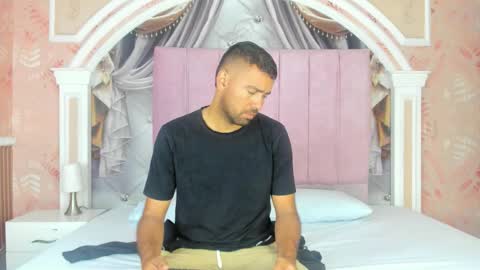 Snapshot of magnus_alejo chatting on 01.17.26 Magnus Alejo online show from 01.17.26