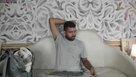 Snapshot of magnus_alejo chatting on 02.16.26 Magnus Alejo online show from 02.16.26