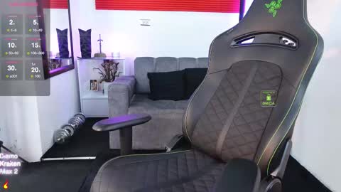 Snapshot of magnus_savage chatting on 11.23.25 If you want me to use the Lovense please let me know -- online show from 11.23.25