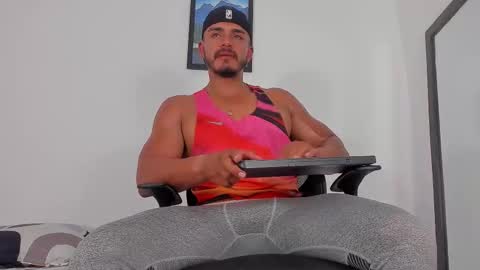 Snapshot of magnusclark chatting on 02.09.26 Magnusclark online show from 02.09.26