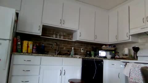 Kaye online show from 12.22.25