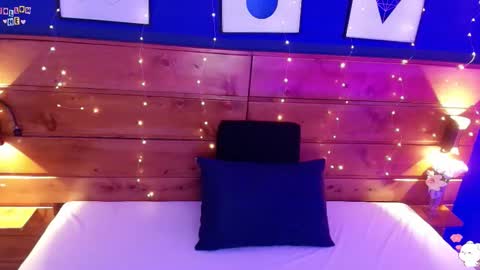 Snapshot of mahia_queen chatting on 09.23.25 Dani online show from 09.23.25