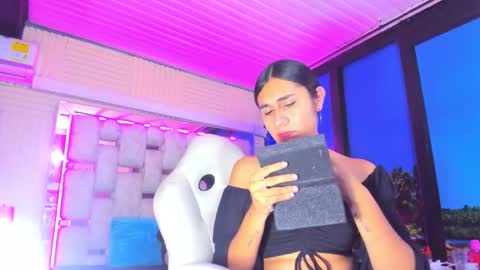 Snapshot of mahiara_hot chatting on 05.15.26 mahiara hot online show from 05.15.26