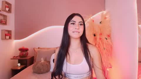 Snapshot of maia_lia_ chatting on 10.26.25 MAIA LIA online show from 10.26.25