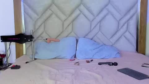 Maia Stark online show from 01.04.25