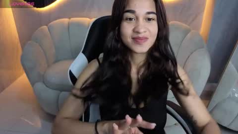 Snapshot of maia_tx chatting on 09.23.25 Online 800 to 1400 online show from 09.23.25