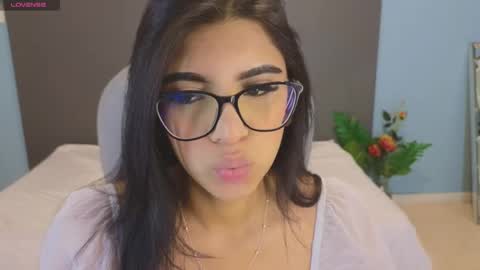 Snapshot of maiaa_ruiz chatting on 09.08.25 Maiaa Ruiz online show from 09.08.25