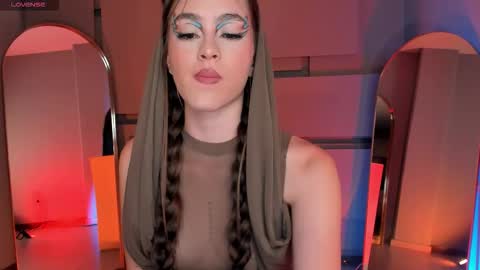  Maia  online show from 10.23.25