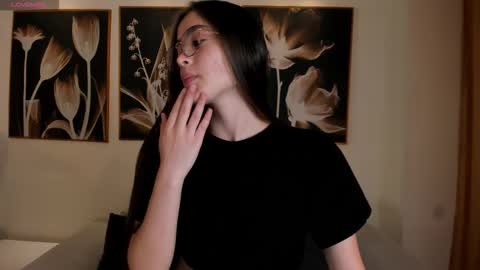  Maia  online show from 10.26.25