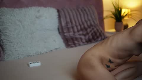  Maia  online show from 10.16.25