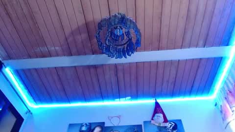 Bella Maidi online show from 01.18.25