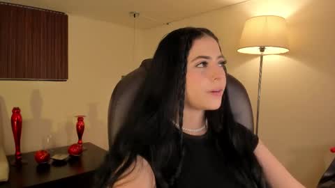 Snapshot of maiiitee_ chatting on 02.04.26 Mait online show from 02.04.26