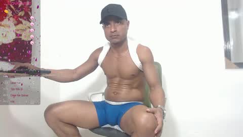 Snapshot of maik_alen chatting on 05.23.26 . Maik Alen . online show from 05.23.26