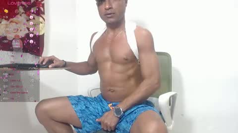 Snapshot of maik_alen chatting on 05.25.26 . Maik Alen . online show from 05.25.26
