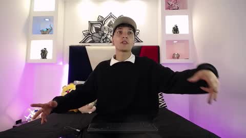 Maiky Cooper online show from 03.09.25