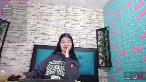  MAILY CAN  online show from 09.27.25