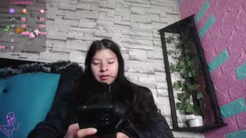  MAILY CAN  online show from 12.15.25