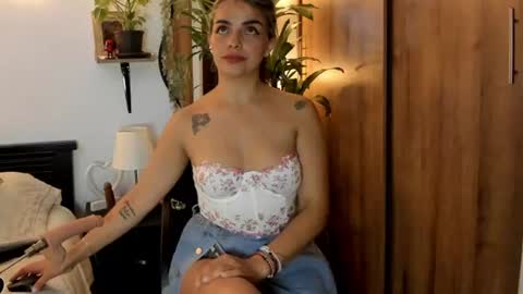 Mailyn Foxx online show from 06.21.26