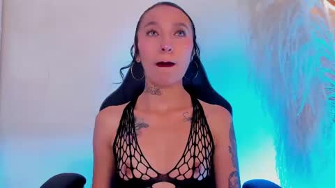 Mailyn  online show from 06.15.26