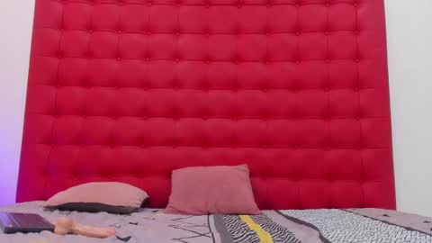 maite_smith69 online show from 03.04.25