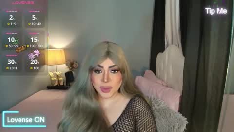 majestydannaxx online show from 12.23.25