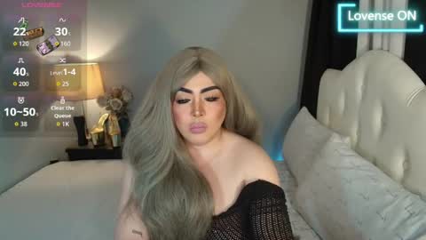 Snapshot of majestydannaxx chatting on 04.23.26 majestydannaxx online show from 04.23.26