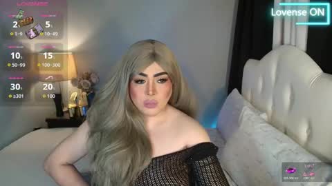 Snapshot of majestydannaxx chatting on 04.27.26 majestydannaxx online show from 04.27.26