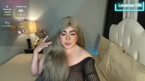 Snapshot of majestydannaxx chatting on 05.05.26 majestydannaxx online show from 05.05.26