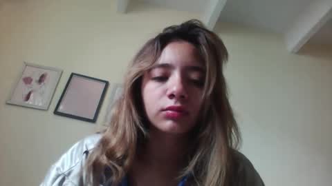 Snapshot of majo_gomezz chatting on 09.26.25 majo_gomezz online show from 09.26.25