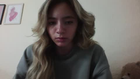 Snapshot of majo_gomezz chatting on 02.13.26 majo_gomezz online show from 02.13.26