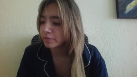Snapshot of majo_gomezz chatting on 03.03.26 majo_gomezz online show from 03.03.26