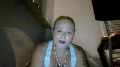 Snapshot of make_me_cum_69x chatting on 05.20.26 make_me_cum_69x online show from 05.20.26