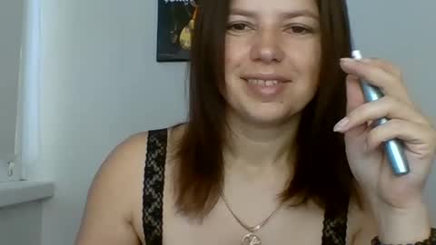 Snapshot of make_mesmile chatting on 06.22.26 make_mesmile online show from 06.22.26