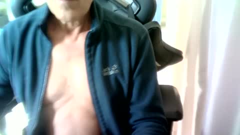 makis8989 online show from 12.04.24