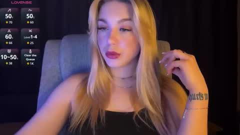 Snapshot of maksisisia chatting on 02.13.26 maksisisia online show from 02.13.26