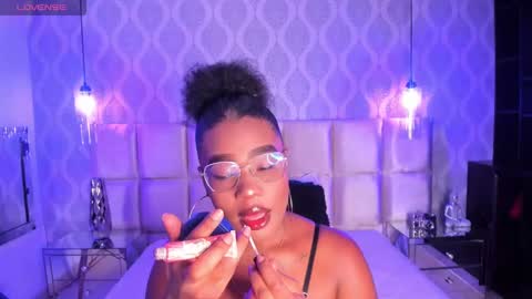 malaaiikaa online show from 02.22.25