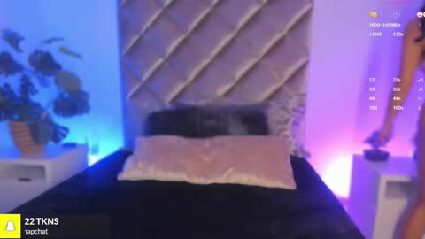 Snapshot of malaia_hills chatting on 11.14.25 Call Me Mala online show from 11.14.25