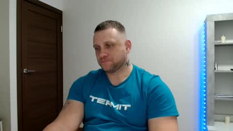 Snapshot of malchyshka chatting on 02.14.26 malchyshka online show from 02.14.26