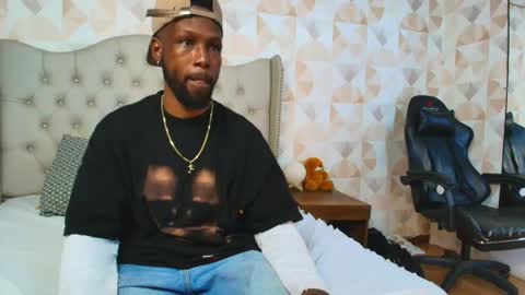 Snapshot of malcompierce chatting on 09.30.25 Malcom online show from 09.30.25