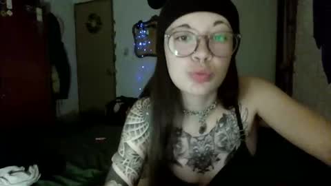 Malena Ferri online show from 05.28.26