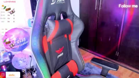 Snapshot of malefic_soul chatting on 11.11.25 MALEFIC online show from 11.11.25