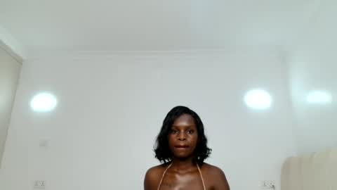 Snapshot of malia_baby chatting on 06.09.26 malia online show from 06.09.26
