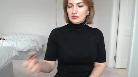 mallinia online show from 03.08.25