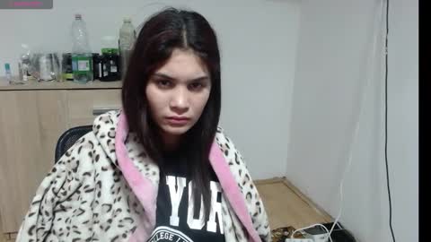 Snapshot of mallorymyers chatting on 11.05.25 mallorymyers online show from 11.05.25