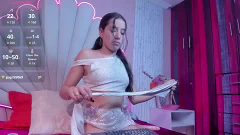 Snapshot of mally_boom chatting on 10.28.25 mally online show from 10.28.25